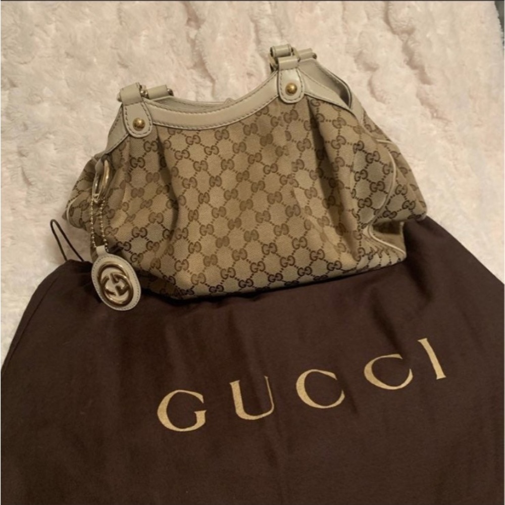 Authentic Gucci Sukey tote medium size. Used but in great shape.